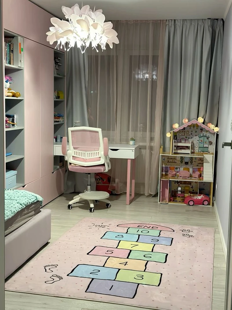 детская в розовом оттенке