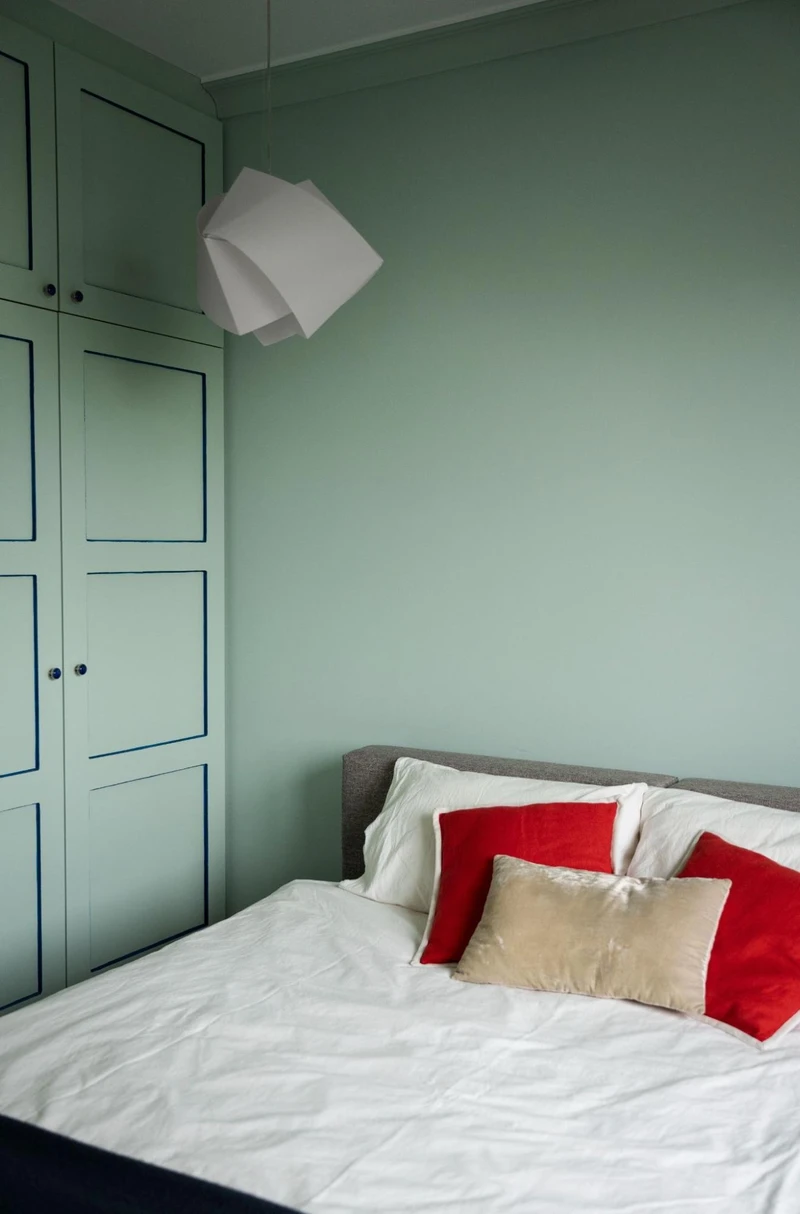 комната в мятном оттенке